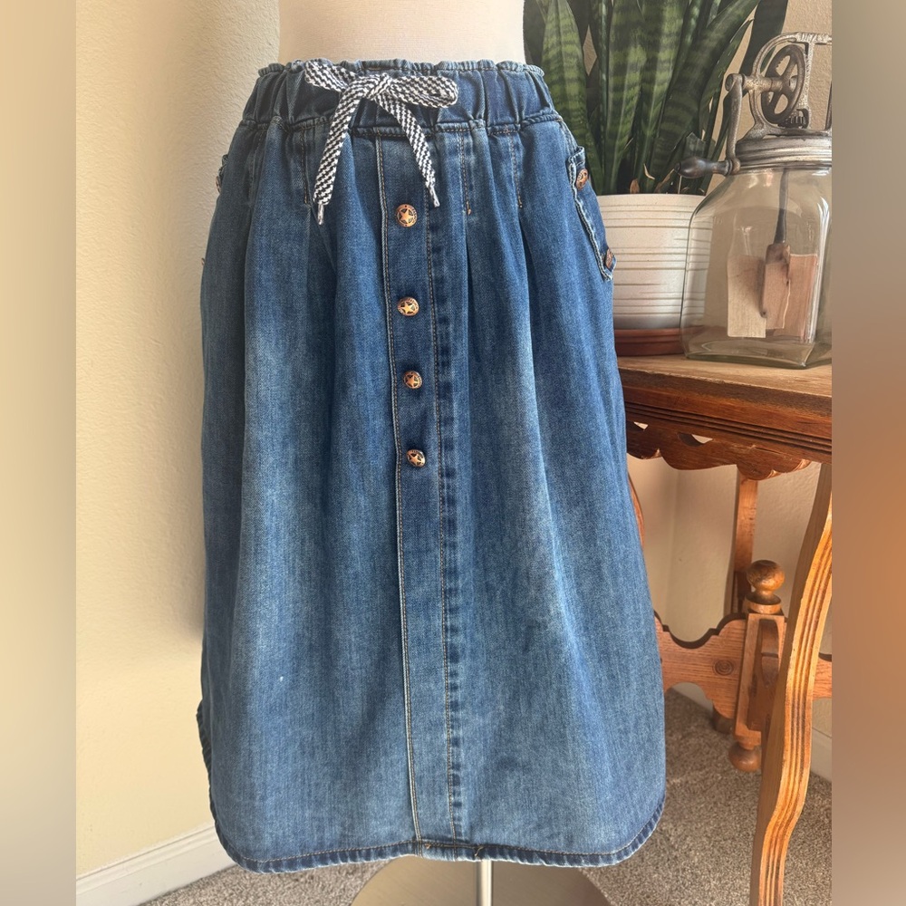 Western‎ prairie Style Denim Midi Skirt with Star Buttons